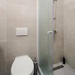 Apartment Kazincy - 1br & Stylish *