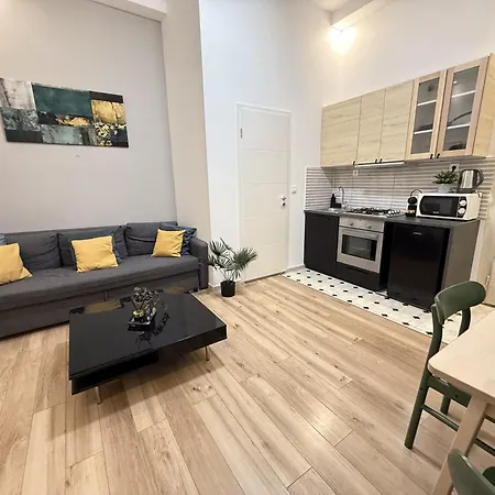 Apartment Kazincy -szimpla Kert 1br