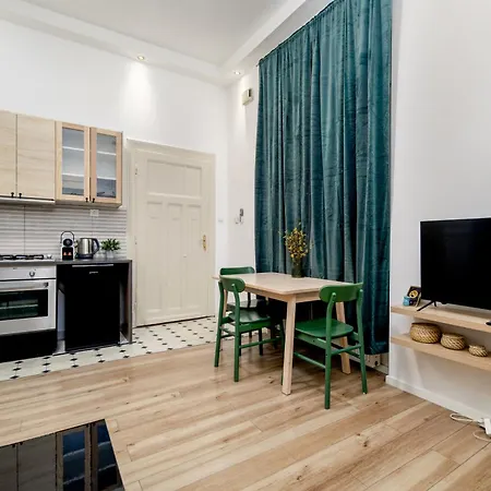 Kazincy -szimpla Kert 1br Apartman