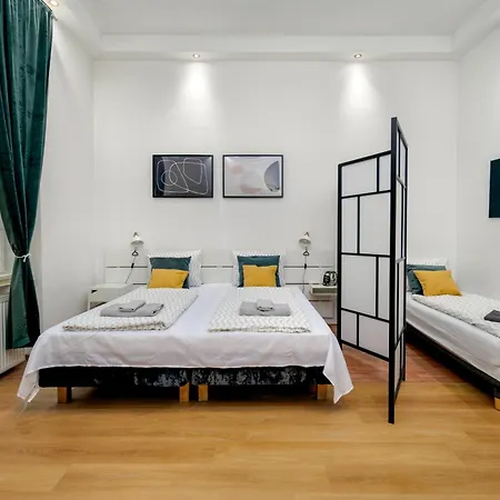 Apartment Kazincy -szimpla Kert 1br Budapest