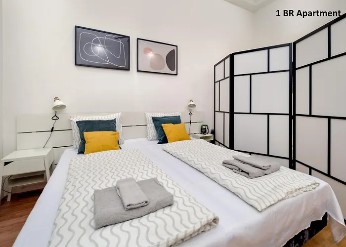 Apartament Kazincy - 1br & Stylish