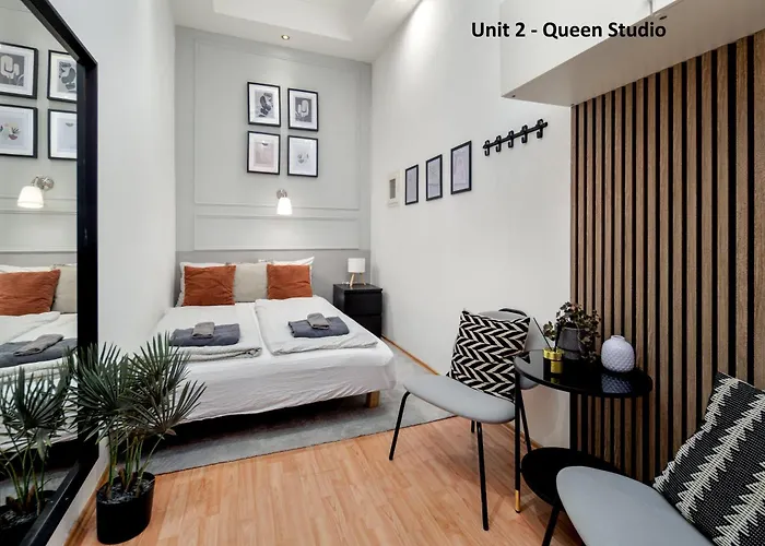 Kazincy - 1br & Stylish *