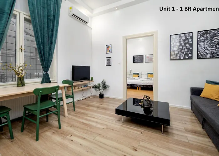 Kazincy - 1br & Stylish *