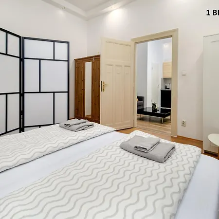 Kazincy - 1br & Stylish * Boedapest