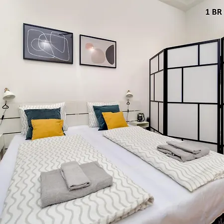 Appartement Kazincy - 1br & Stylish