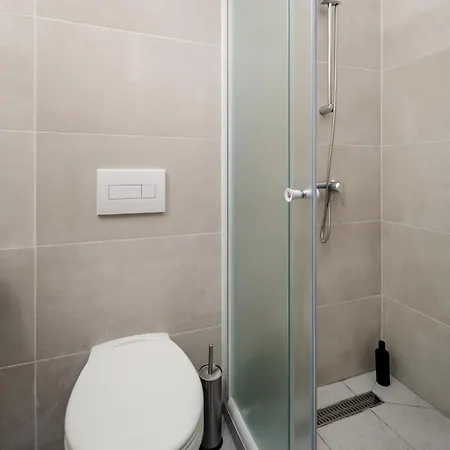 Daire Kazincy - 1br & Stylish *