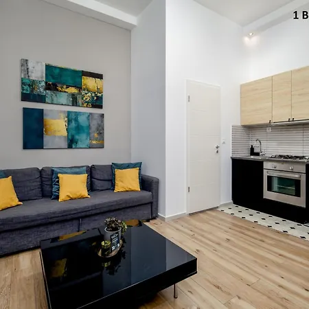 Appartement Kazincy - 1br & Stylish