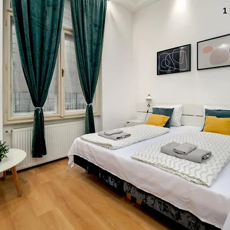 Appartement Kazincy - 1br & Stylish Boedapest