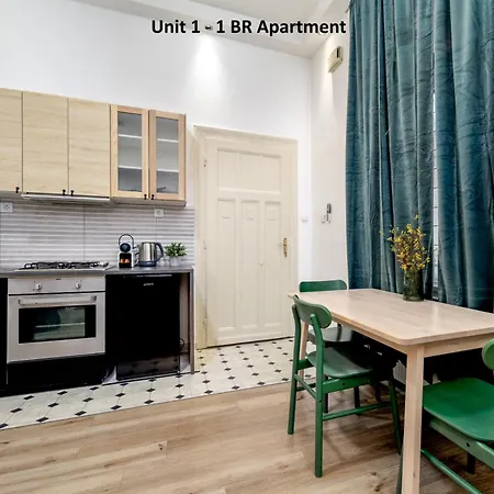 Kazincy - 1br & Stylish